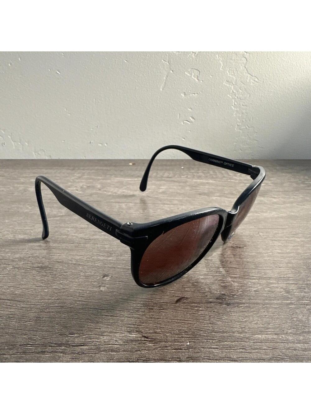 Vintage Serengeti Corning Optics Vermilion Sunglasses 5350F FRAMES ONLY
